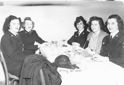 Jeanne Anderson, Lorraine Allister, Lorrier, Fornier, Dorothy Duffy, Ronnie Dyer